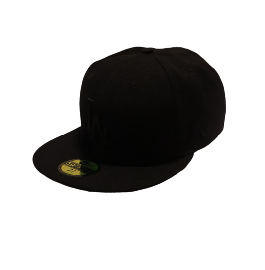 All-Black LA Snapback Cap – Classic Flat Brim